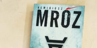 Feniks przedstawia- Remigiusz Mróz 1